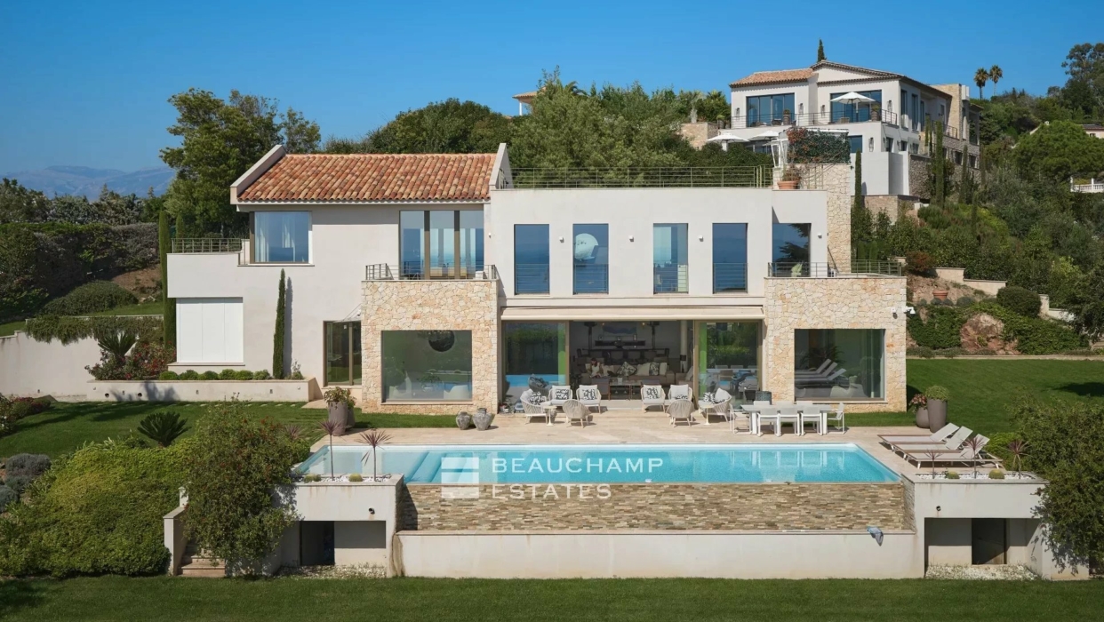 Panoramic Sea View Villa in Cannes 2024