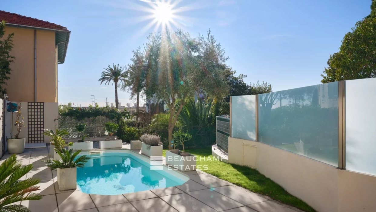 VENDU - Exclusivité - Appartement/Maison de ville avec piscine et jardin Cannes Petit Juas 2024