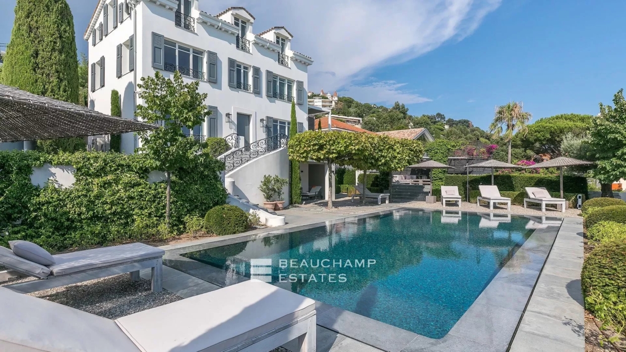 Superbe Villa rénovée avec vue mer- Cannes Californie 2024